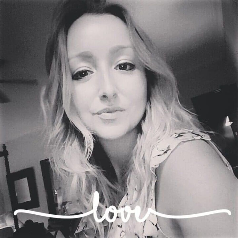 Meet your Posher, Monika Leo ;)